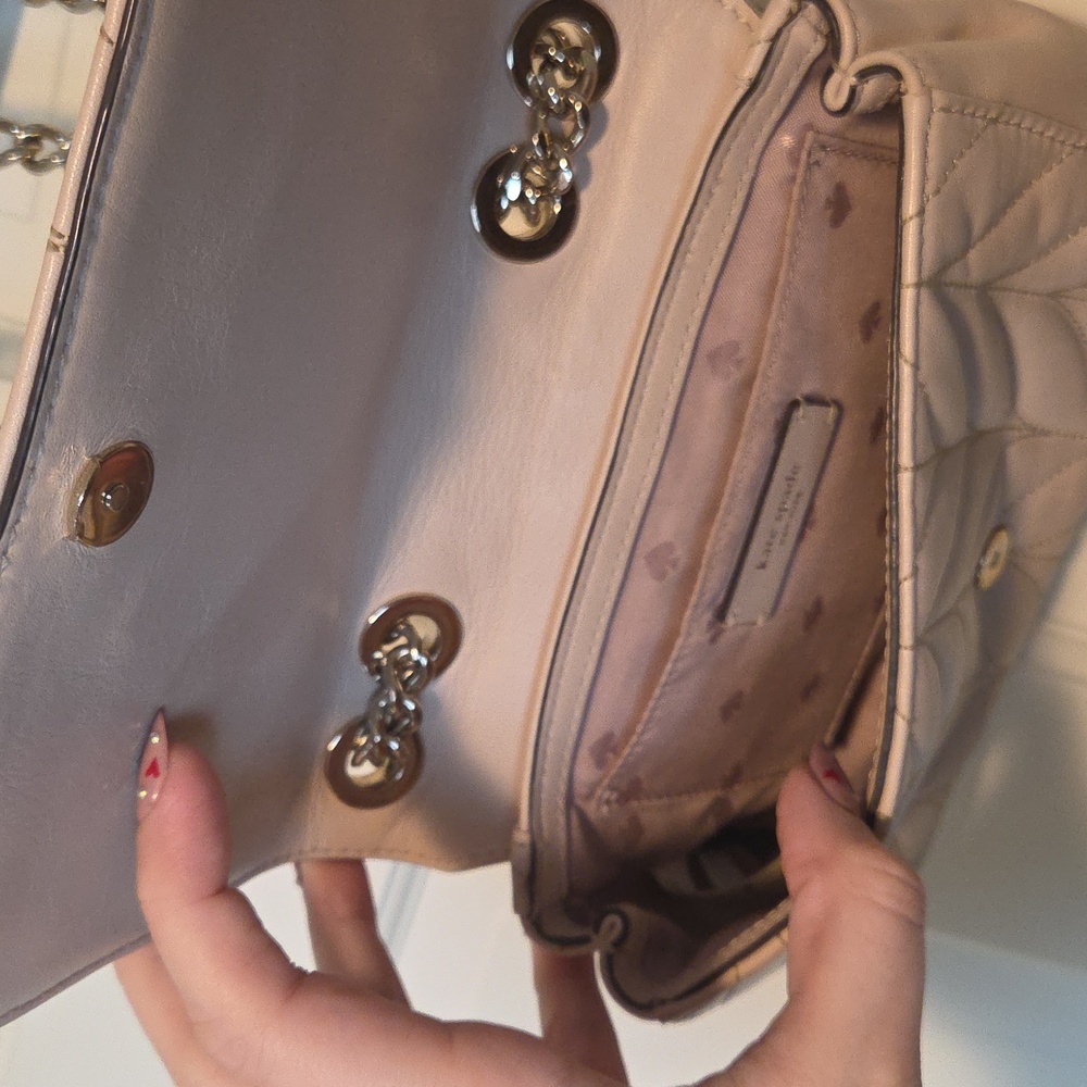 Kate Spade Beige Quilted Crossbody Shoulder Convertible Bag with Chain Strap - Picture 2 of 13